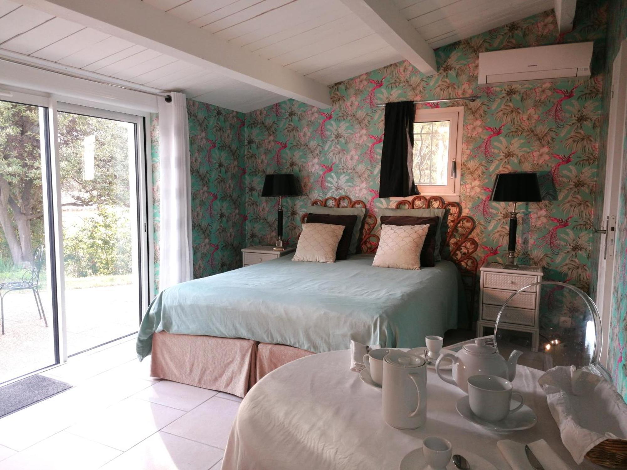 Chambre Bed And Breakfast Dans La Villa Cypra Antibes Exterior photo